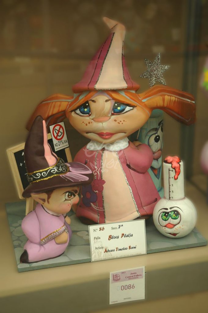 Año 2013, falla Blocs Platja, sección séptima Infantil, Artista: Álvaro Timoteo Sorní.