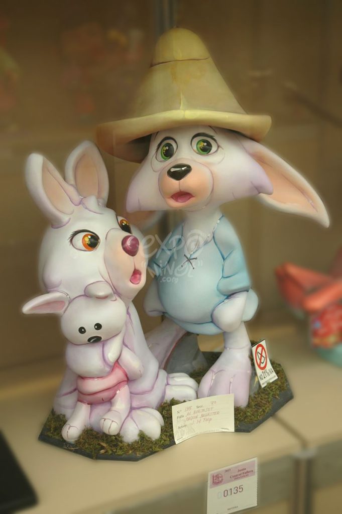 Año 2013, · Av. Burjasot – Joaquín Ballester · Infantil Artista: José Manuel Felip Gómez.