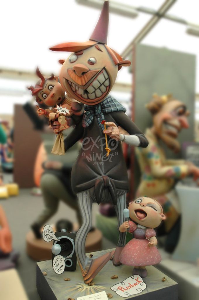 Año 2012, falla Linterna Na Robella, sección segunda a, Av. Baron de Carcer Artista: Javier Álvarez-Sala Salinas.