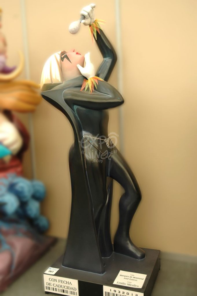 Año 2012, Falla Marqués de Montortal José Esteve, sección segunda a, Artista: Emilio Miralles Ferrero.