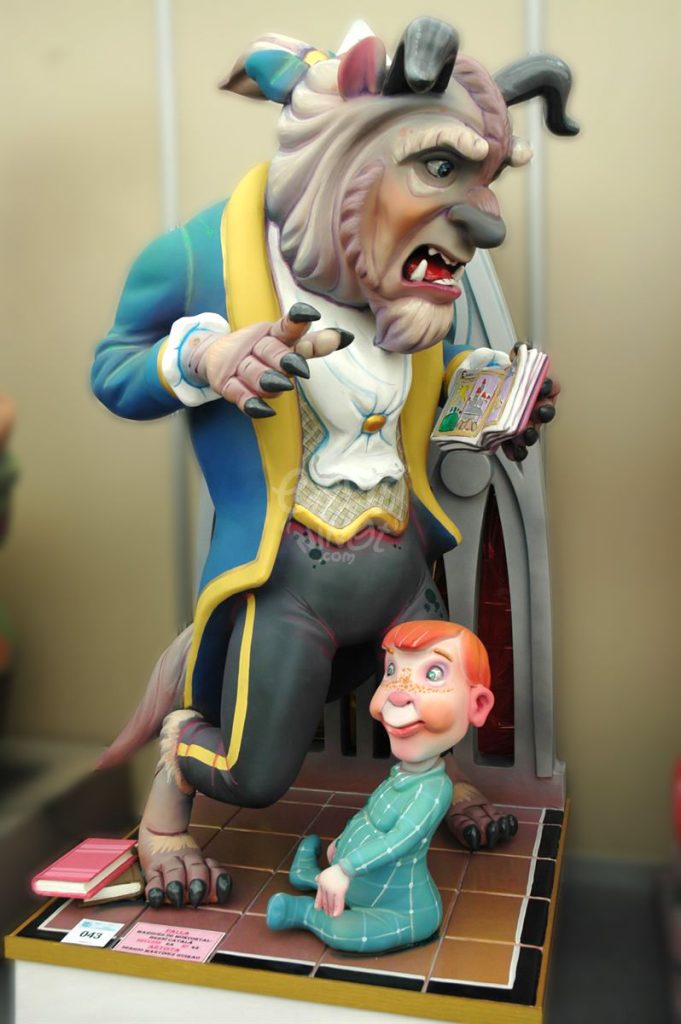 Año 2012, falla Marqués Montortal Berni Catalá, sección segunda a, Artista: Sergio Martínez Guirao.