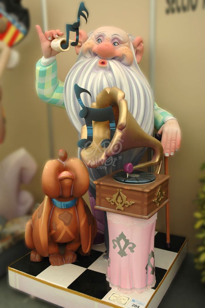 Año 2012, falla Ceramista Ros José Mª Mortes Lerma, sección primera b, Artista: Sergio Fandos Najera.