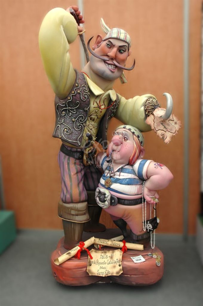 Año 2011, falla Aras de Alpuente Castell de Pop, sección primera a, Artista: Sergio Edo Llopis.