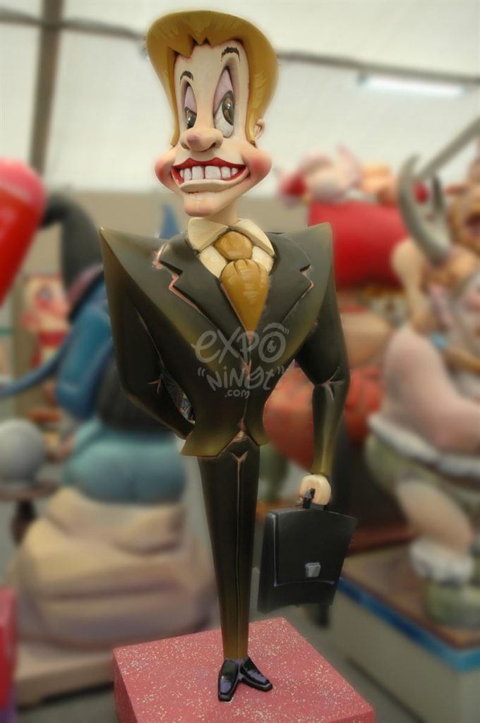 Año 2011, falla Artes y Oficios Actor Llorens, sección cuarta a, Artista: Hermanos Gómez Fonseca.