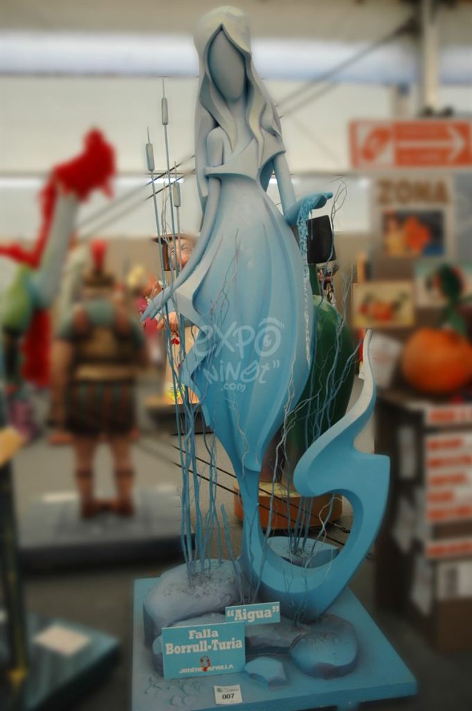 Año 2011, Falla Avenida Peris y Valero Cuba, sección sexta Infantil, Artista: Daniel Barea Ortiz.
