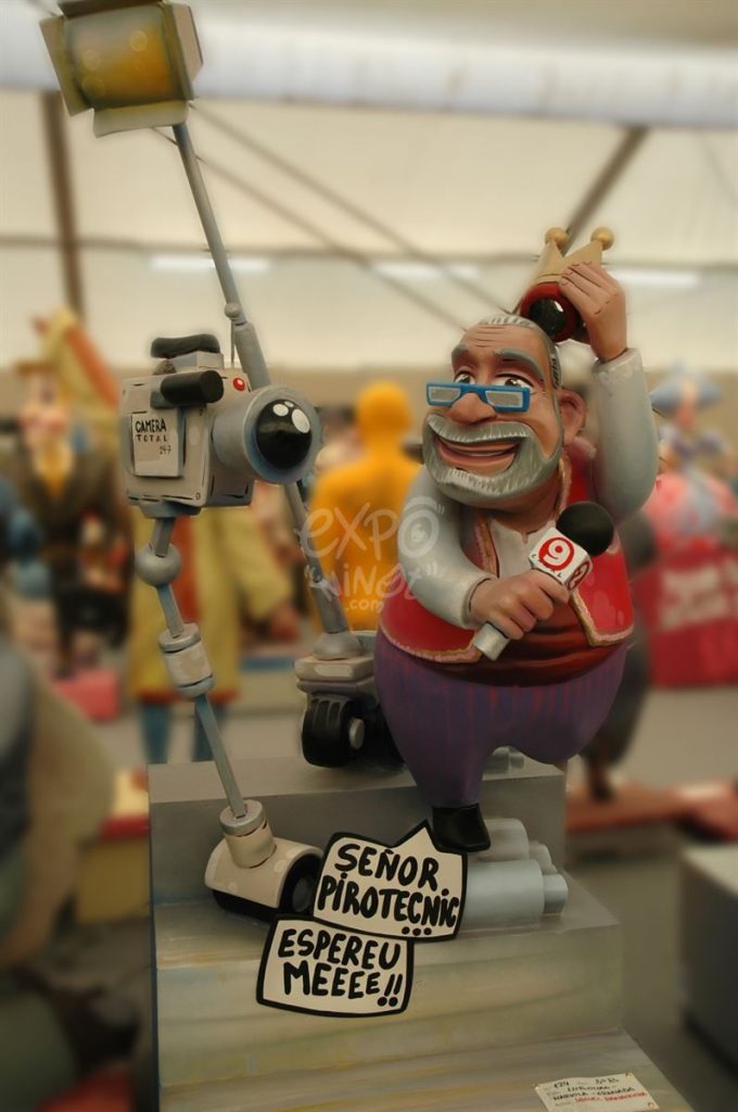 Año 2011, Falla Avenida Primado Reig Vinaroz, sección cuarta Infantil, Artista: José Acebes Rodríguez.