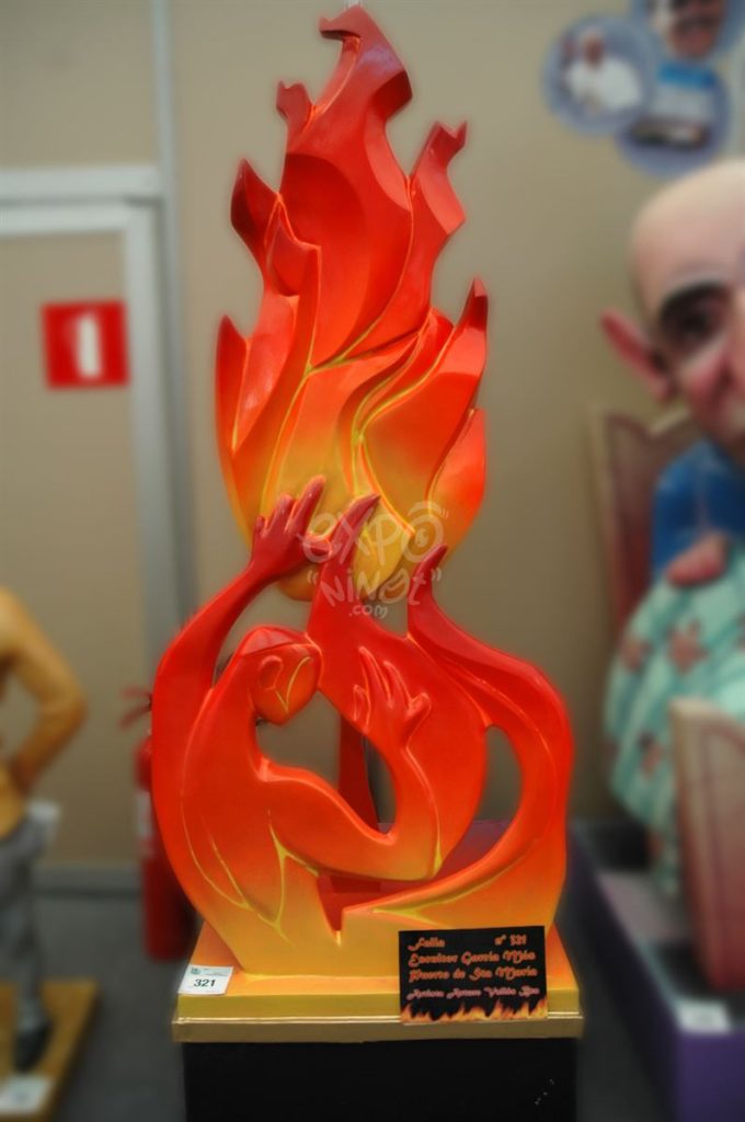 Año 2011, Falla Escultor García Mas Puerto Santa María, sección séptima a, Artista: Arturo Vallés Bea.