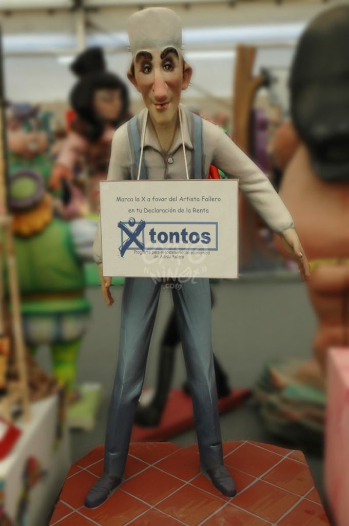 Año 2011, Falla Fuencaliente Lebón, sección sexta c, Artista: Jordi Palanca Marqués.