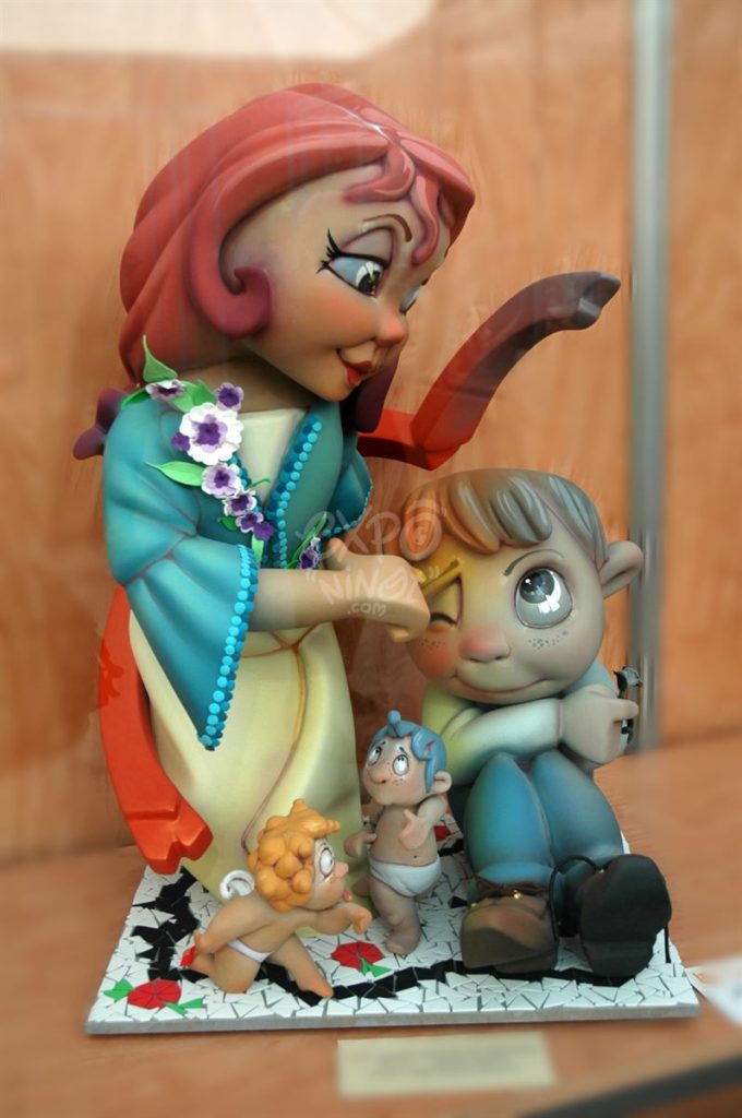 Año 2011, Falla Gayano Lluch Marco Merenciano, sección especial Infantil, Artista: Ángel Navarro Requena.