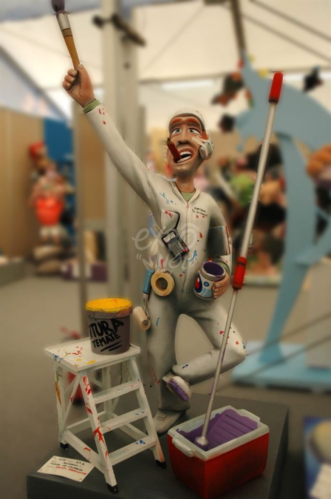 Año 2011, Falla Gloria Felicidad Tremolar, sección tercera Infantil, Artista: Francisco Mesado Póveda.
