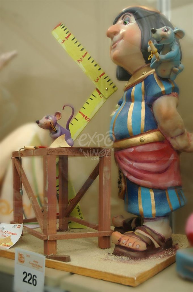Año 2011, Falla Juan José Domine Port, sección quinta Infantil, Artista: Juanma Sánchez Cuenca.