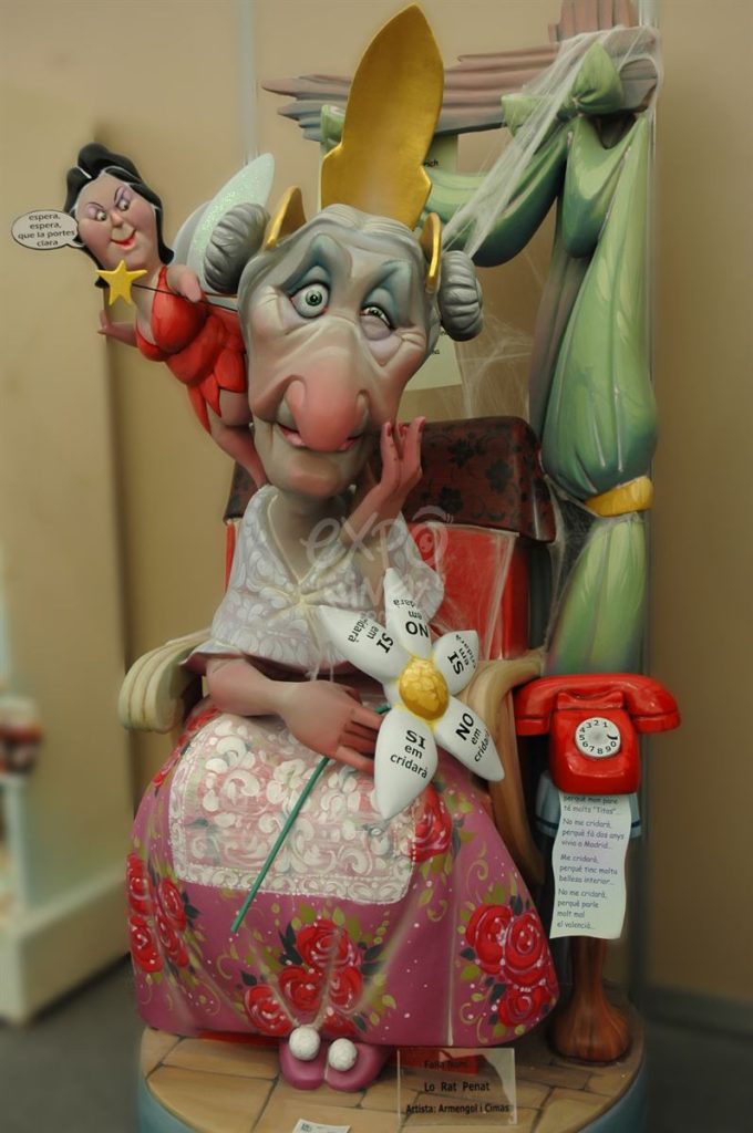 Año 2011, falla Lo Rat Penat, sección primera b, Artista: Armengol y Cimas.