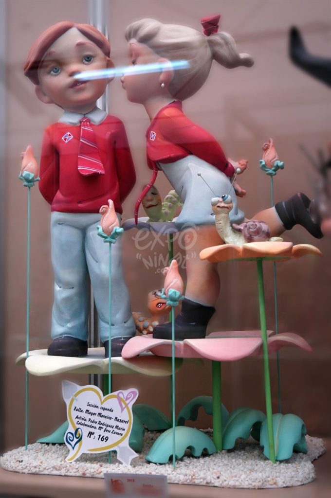 Año 2011, Falla Mayor Moraira Nazaret, sección segunda Infantil, Artista: Pedro Rodríguez Marín.