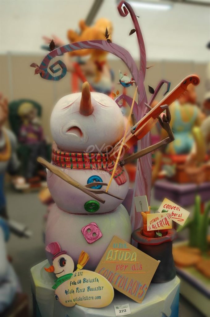 Año 2011, falla Menendez y Pelayo Avenida Cataluña, sección tercera b, Artista: José Luis Pérez Ballester.
