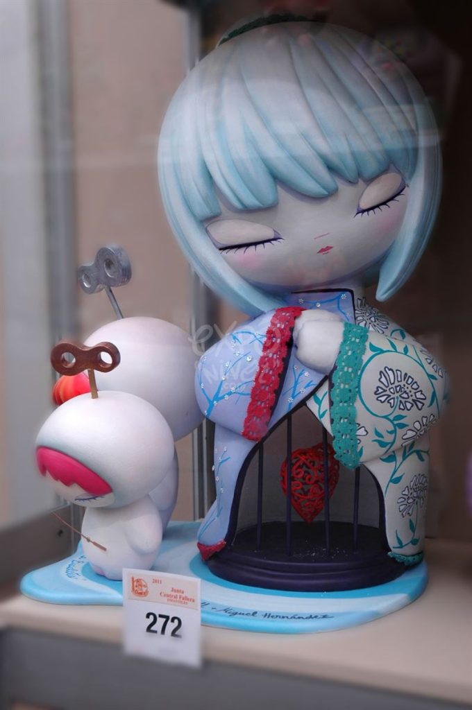 Año 2011, Falla Menendez y Pelayo Avenida de Cataluña, sección segunda Infantil, Artista: Miguel Hernández y Julietta X.L.F..