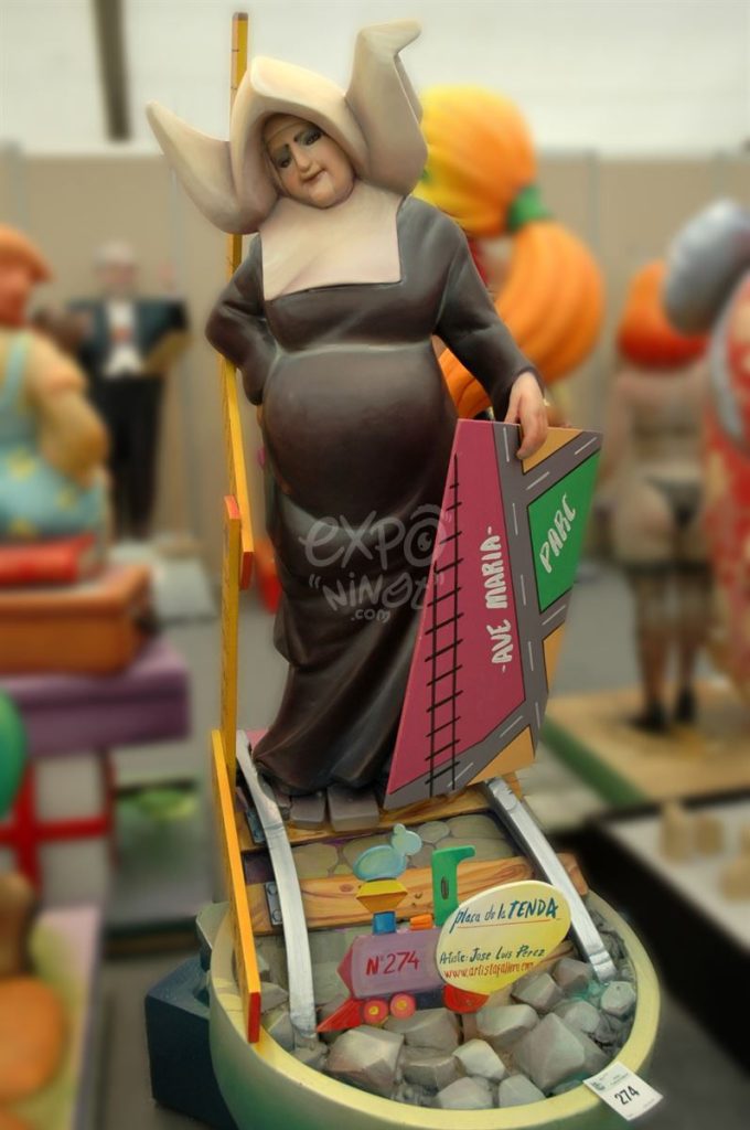 Año 2011, falla Plaza de la Tienda, sección tercera b, Artista: José Luis Pérez Ballester.