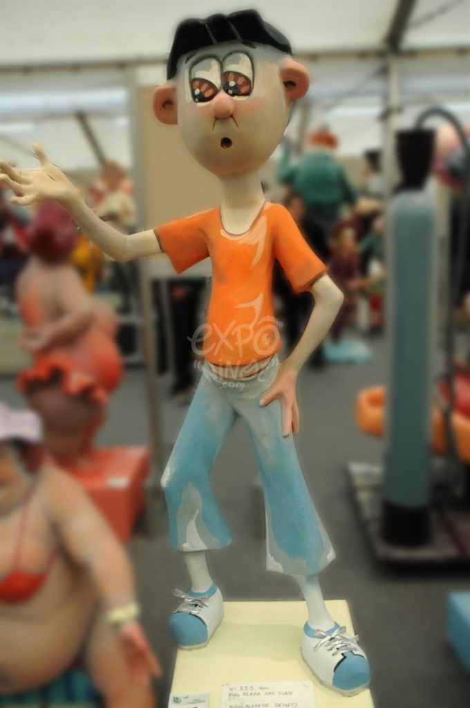 Año 2011, Falla Plaza de San Juan, sección séptima b, Artista: Alfredo Demets Vidal.