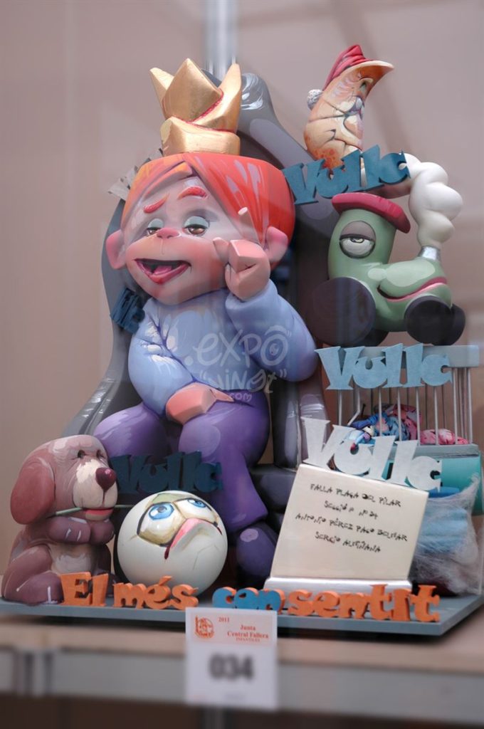 Año 2011, Falla Plaza del Pilar, sección primera Infantil, Artista: Francisco Belmar.