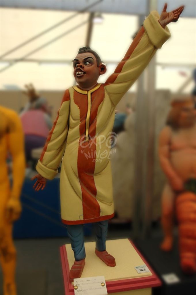 Año 2011, falla Tomasos Carlos Cervera, sección cuarta a, Artista: Juan Carlos García Ibáñez.