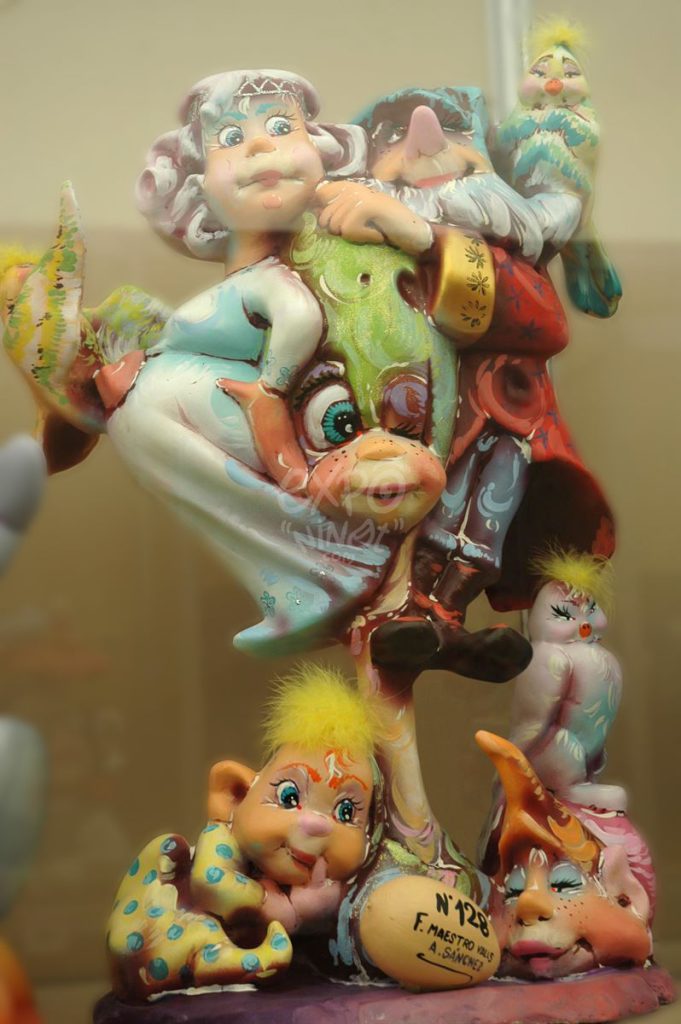 Año 2012, falla Maestro Valls, Marino Albesa, sección séptima Infantil, Artista: Antonio Sánchez Muñoz.