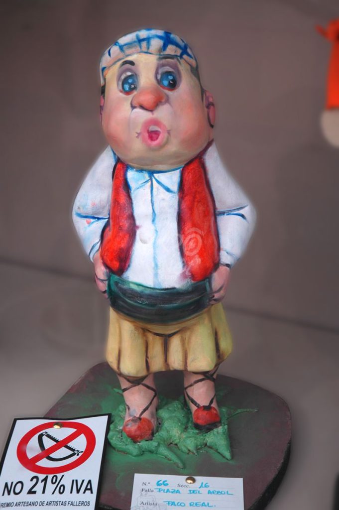 Año 2013, falla Plaza del Árbol, sección decimosexta Infantil, Artista: Francisco Real Pérez.