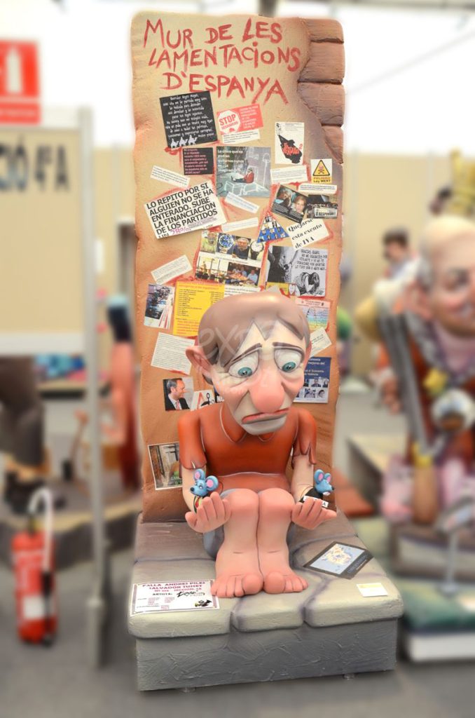 Año 2014, falla Andrés Piles Ivars, Salvador Tuset, sección cuarta a, Artista: Toni Fornes Quijano.