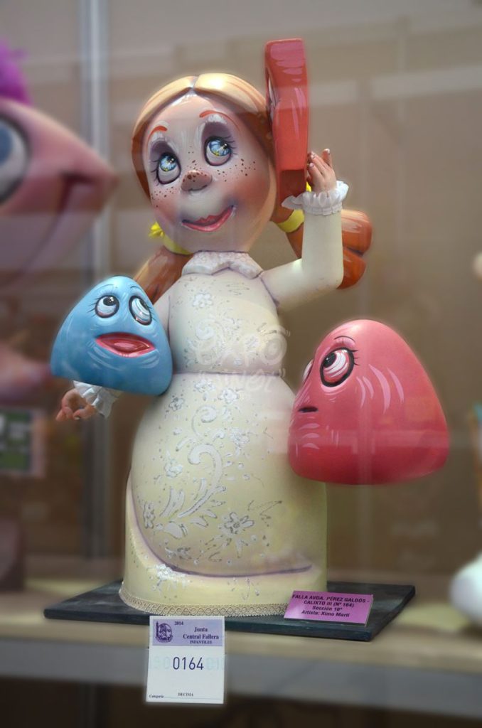 Año 2014, falla Avenida Pérez Galdós, Calixto tercero, sección décima Infantil, Artista: Ximo Martí Fernández.