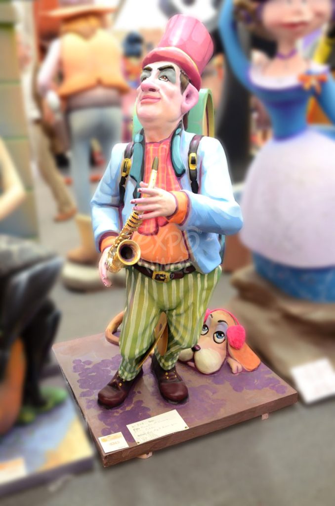Año 2014, falla Avenida Pianista Martínez Carrasco, Eslida, sección séptima b, Artista: Luis Miguel Herrero Gómez.