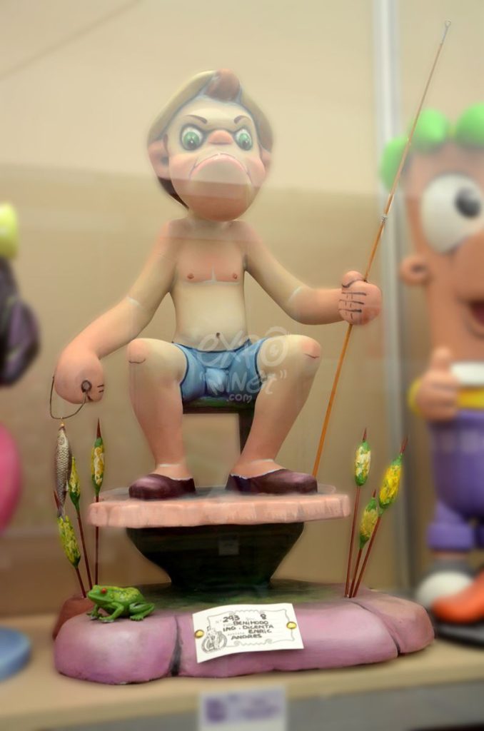 Año 2014, falla Benimodo, Ingeniero Dicenta, sección octava Infantil, Artista: Enric Andrés Alandi.