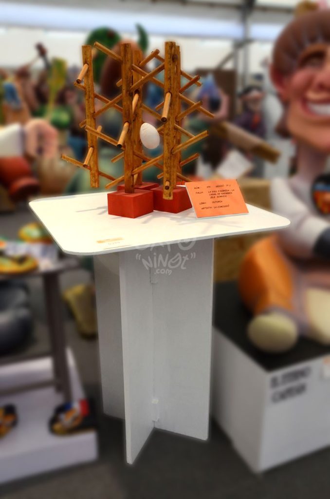 Año 2014, falla Canal Navarrés, Vall Albaida, sección séptima c, Artista: La Comisión.