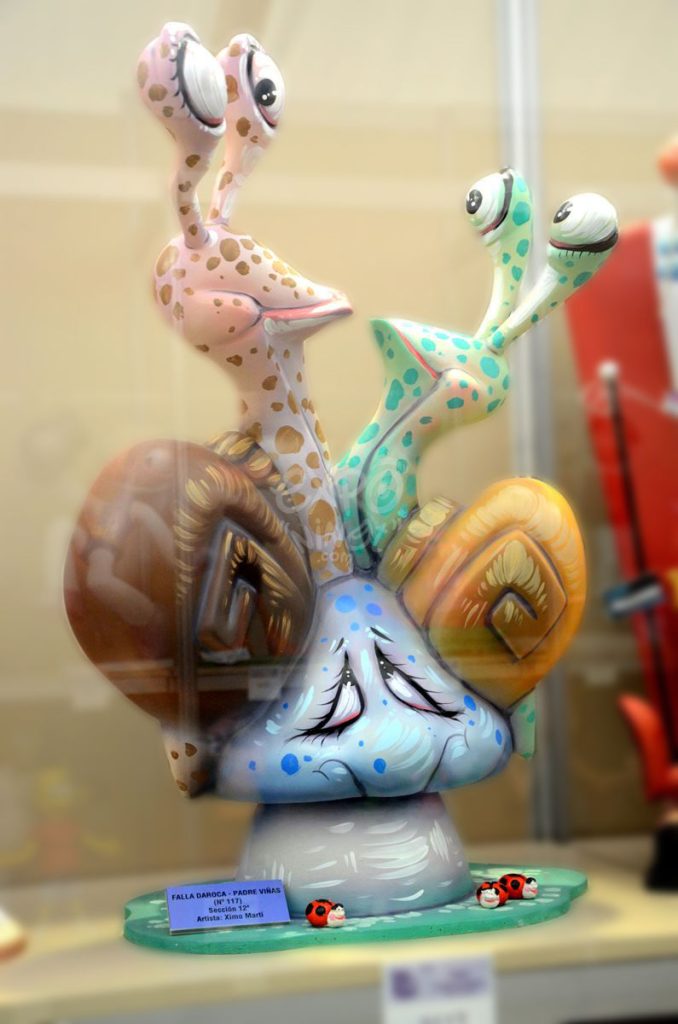 Año 2014, falla Daroca, Padre Viñas, sección duodécima Infantil, Artista: Ximo Martí Fernández.