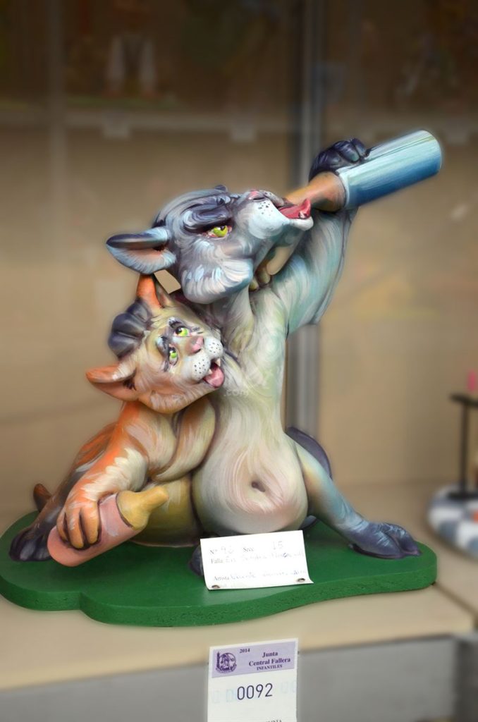Año 2014, falla En Sendra, Plaza Coll, sección decimoquinta Infantil, Artista: Vicente Zacarés.