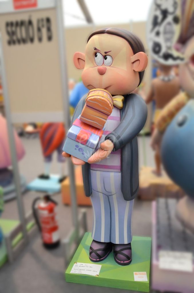 Año 2014, falla Evaristo Bas, Cullera, sección sexta b, Artista: Daniel Barea Ortiz.