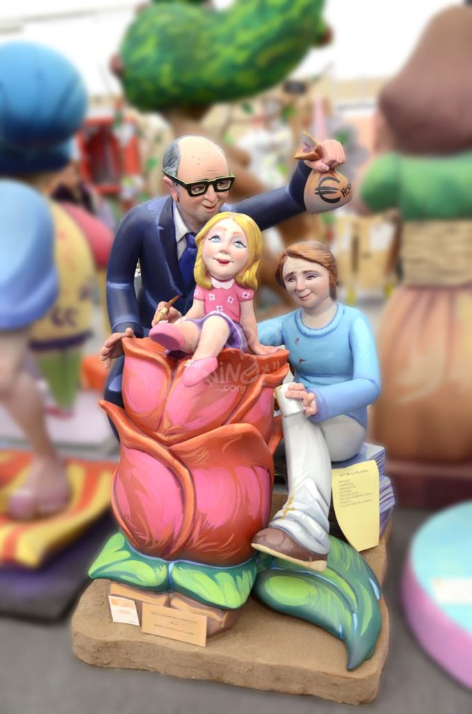 Año 2014, falla Gran Vía Ramón y Cajal, Pintor Benedito, sección cuarta b, Artista: Vicente Chaveli Llinares.