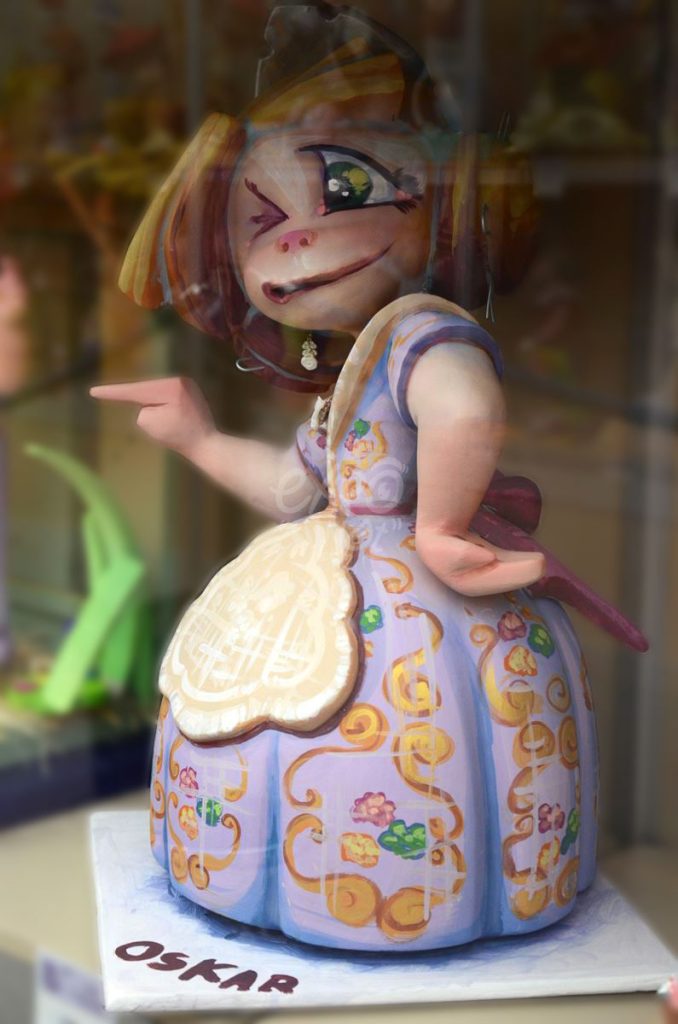 Año 2014, falla José Soto Micó, Síndico Mocholí, sección novena Infantil, Artista: Óscar Serrano Navarro.