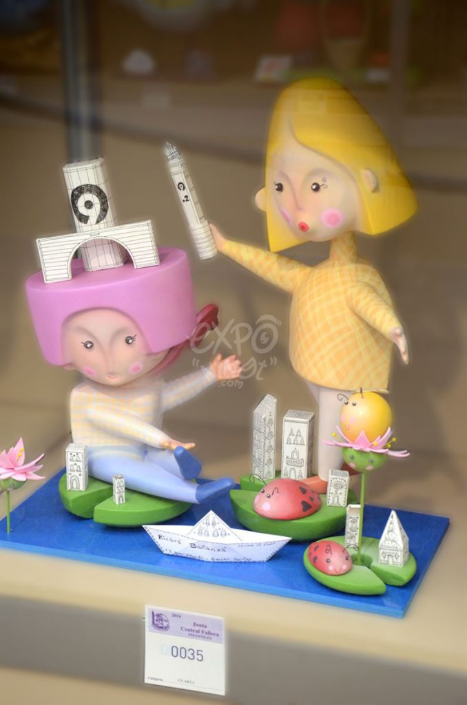 Año 2014, falla Juan de Aguiló, Gaspar Aguilar, sección cuarta Infantil, Artista: Ricardo Balanzá Martínez.