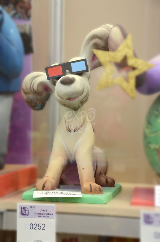 Año 2014, falla María Ros, Santo Tomás, sección séptima Infantil, Artista: Carlos Berlanga Martínez.