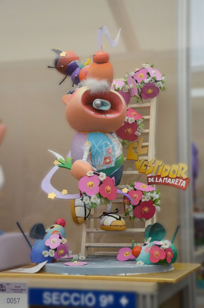 Año 2014, falla Pelayo, Matemático Marzal, sección novena Infantil, Artista: Francisco Gisbert Picó.