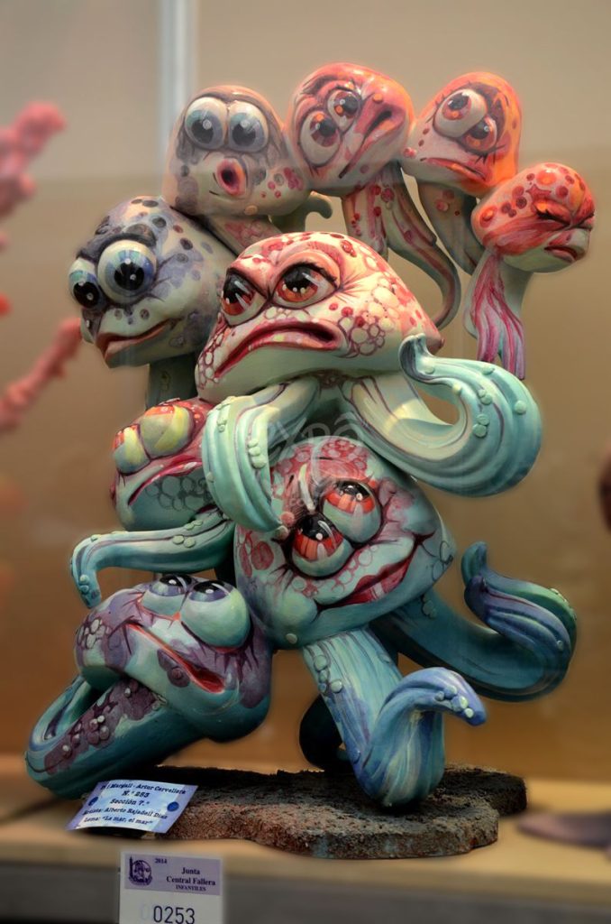 Año 2014, falla Pi y Margall, Arturo Cervellera, sección séptima Infantil, Artista: Alberto Rajadell.