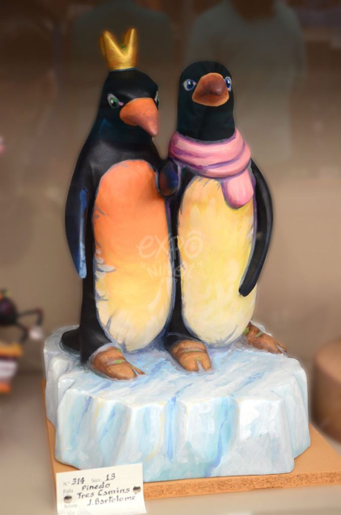 Año 2014, falla Pinedo, Tres Caminos, sección decimotercera Infantil, Artista: José Bartolomé Navarro.