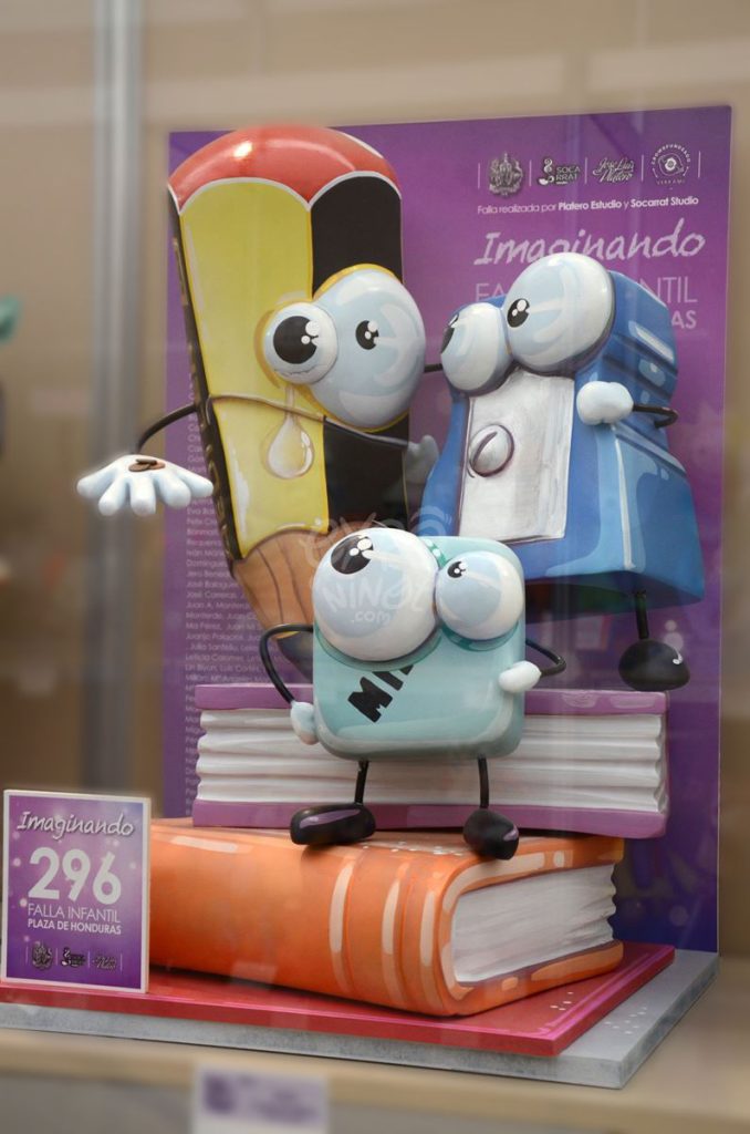 Año 2014, falla Plaza de Honduras, sección undécima Infantil, Artista: José Luis Platero Cosí.