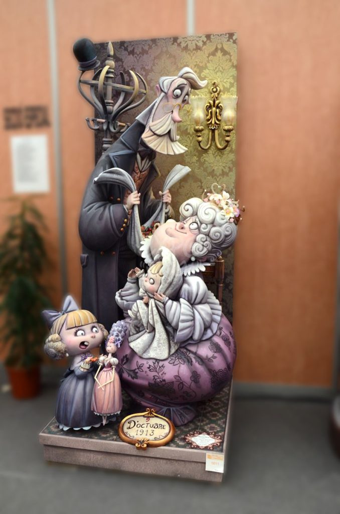 Año 2014, falla Plaza de la Merced, sección primera a, Artista: Javier Álvarez-Sala Salinas.