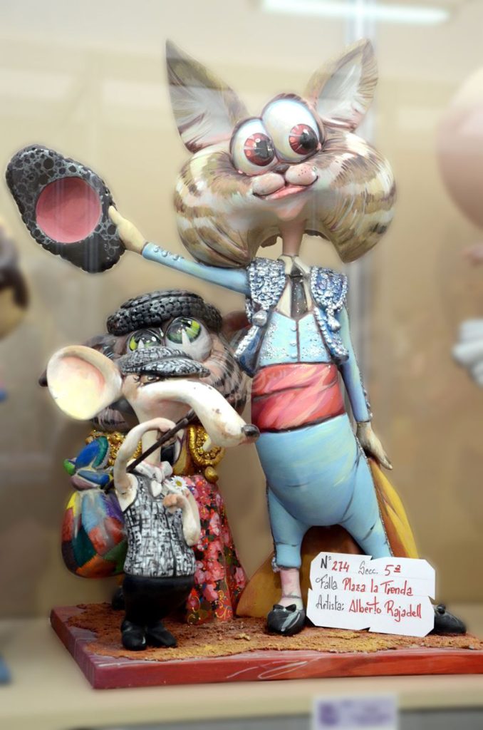 Año 2014, falla Plaza de la Tienda, sección quinta Infantil, Artista: Alberto Rajadell.