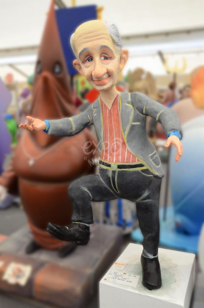 Año 2014, falla Plaza de San Juan, sección séptima a, Artista: Francisco Real Pérez.