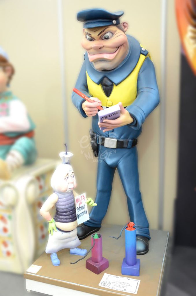 Año 2014, falla Plaza Mártires, General Ibáñez Alonso, sección séptima b, Artistas: Francisco Olivares, Juan Valencia.