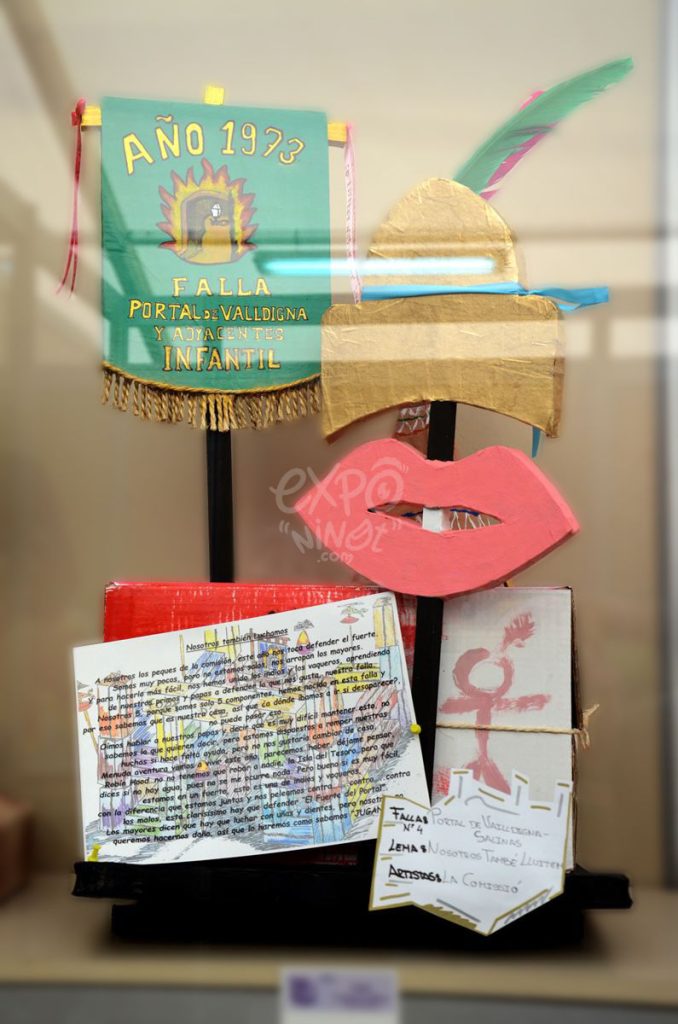 Año 2014, falla Portal de Valldigna, Salinas, sección decimotercera Infantil, Artista: La Comisión.