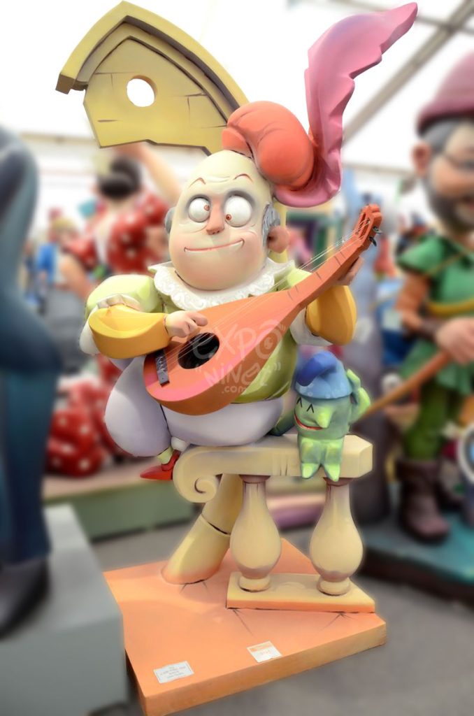 Año 2014, falla Regne de Valencia, Ciscar, sección tercera a, Artista: Francisco Borja Ripollés.