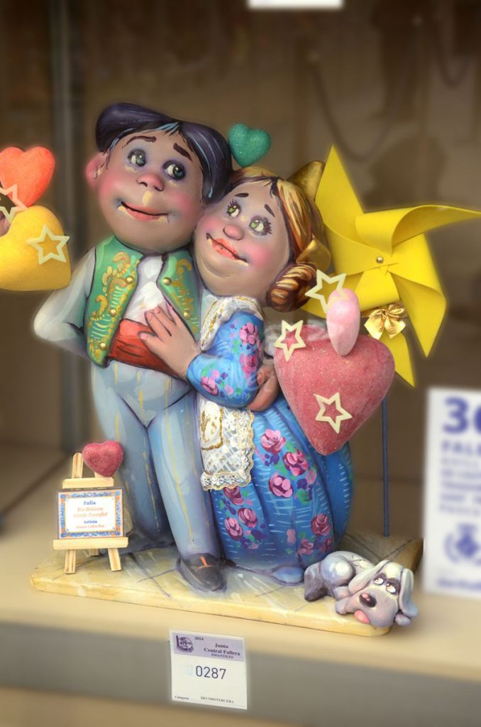 Año 2014, falla Rio Bidasoa, Conde Torrefiel, sección decimotercera Infantil, Artista: Arturo Vallés Bea.