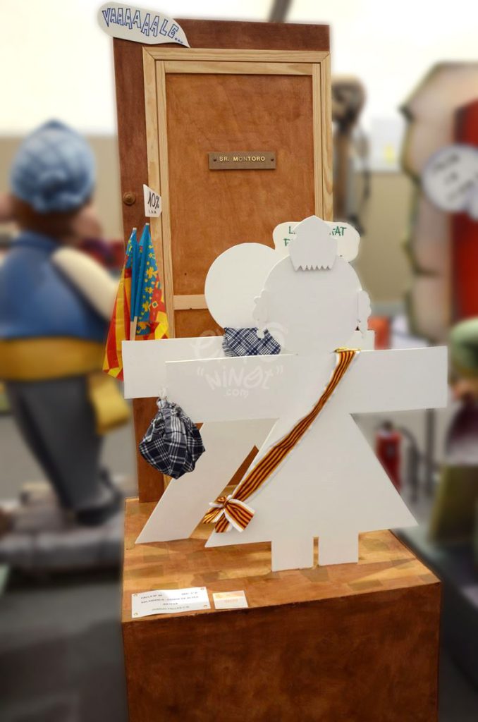 Año 2014, falla Salamanca, Conde Altea, sección quinta b, Artista: Juanjo García López.
