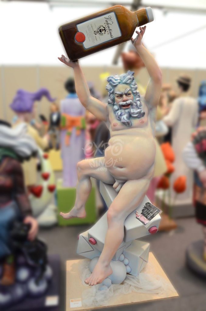 Año 2014, falla San Pedro, Virgen de Vallivana, sección sexta a, Artista: Vicente Llácer Fortuny.